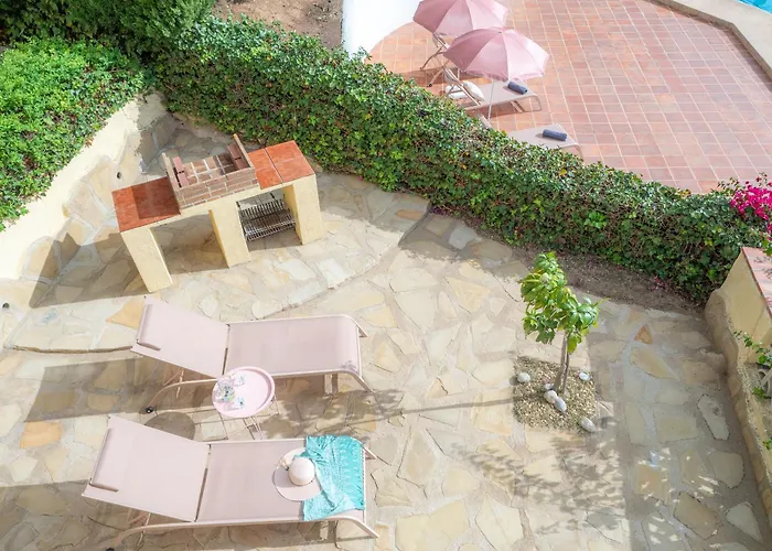 Authentic Groundfloor Apartment In Beautiful Villa, Javea